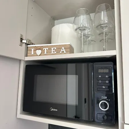 A9, Sea Views, Wifi, Air Conditioner And Parking,terrase Loutráki
